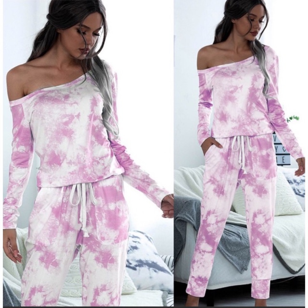CLEAN OUT/TWO PIECE OFF SHOULDER LOUNGE SET